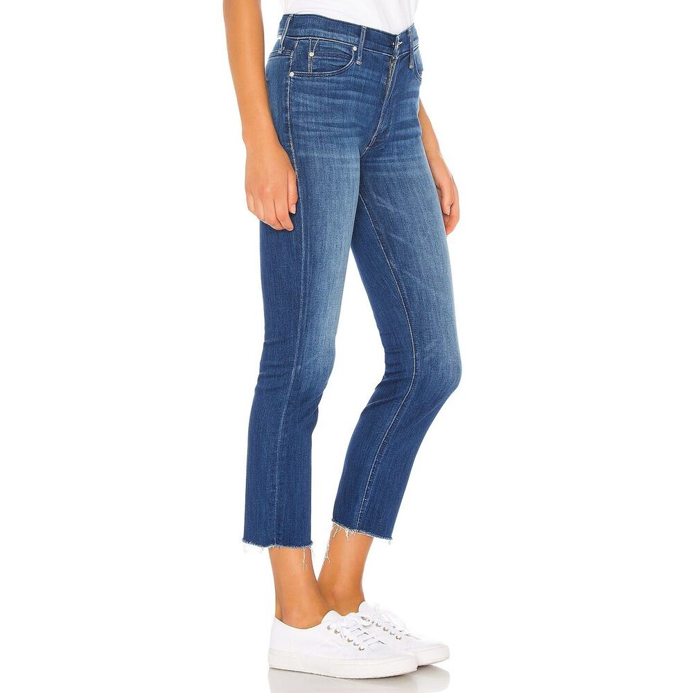 MOTHER Mid Rise Dazzler Crop Fray Squeeze It Size 27 - Picture 2 of 9